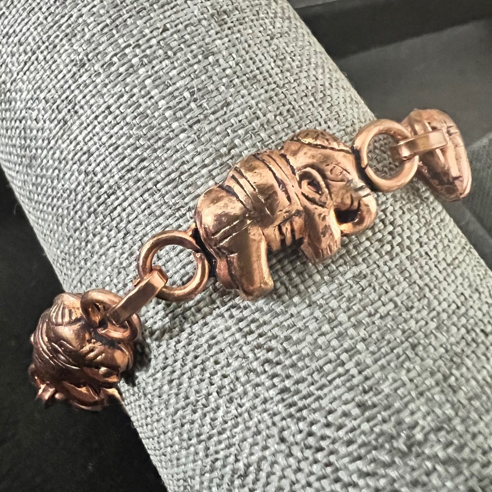 Vintage Copper Tone Elephant Link Toggle Bracelet 7.5 Inch Cottagecore
